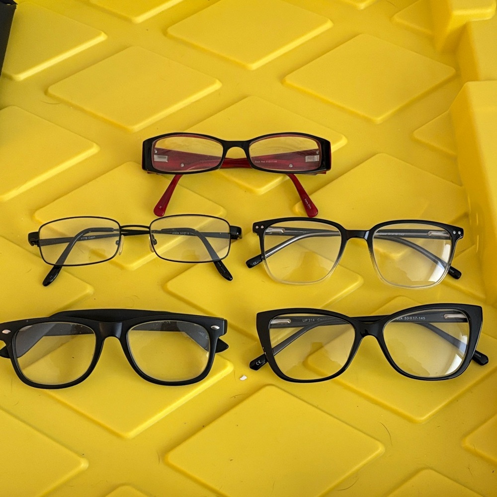Stylish Eyeglass Frames - image 1